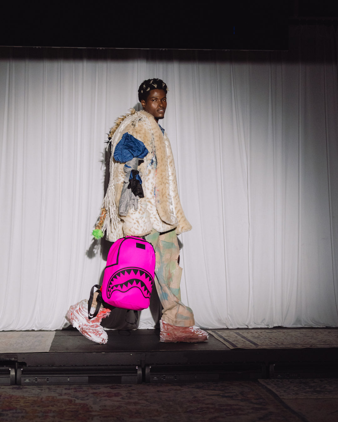 SHARK CENTRAL 2 PINK CODE BACKPACK - Image 4