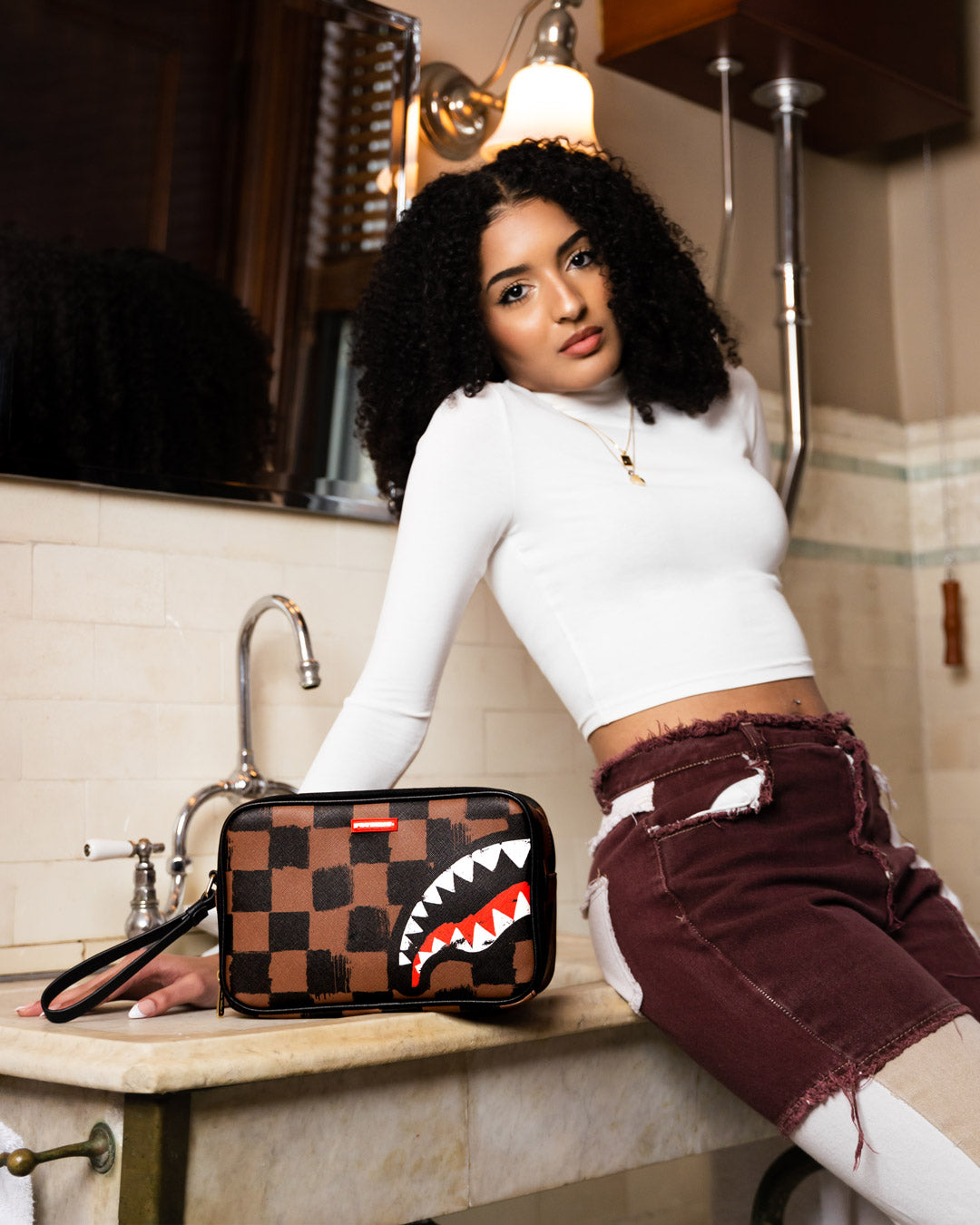 SHARKS IN PARIS VANQUISH TOILETRY BAG - Image 6
