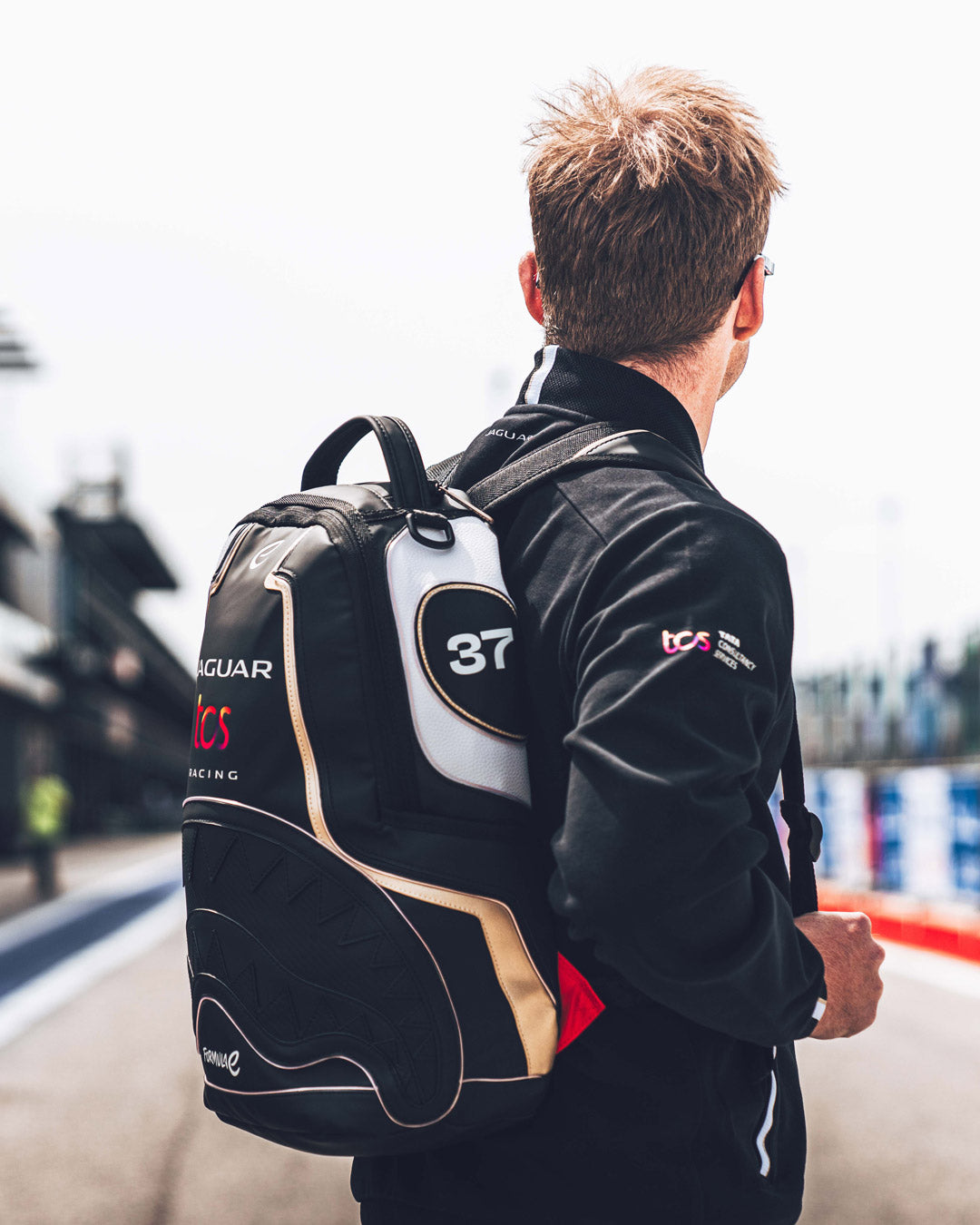 FORMULA-E JAGUAR LED BACKPACK - Image 2