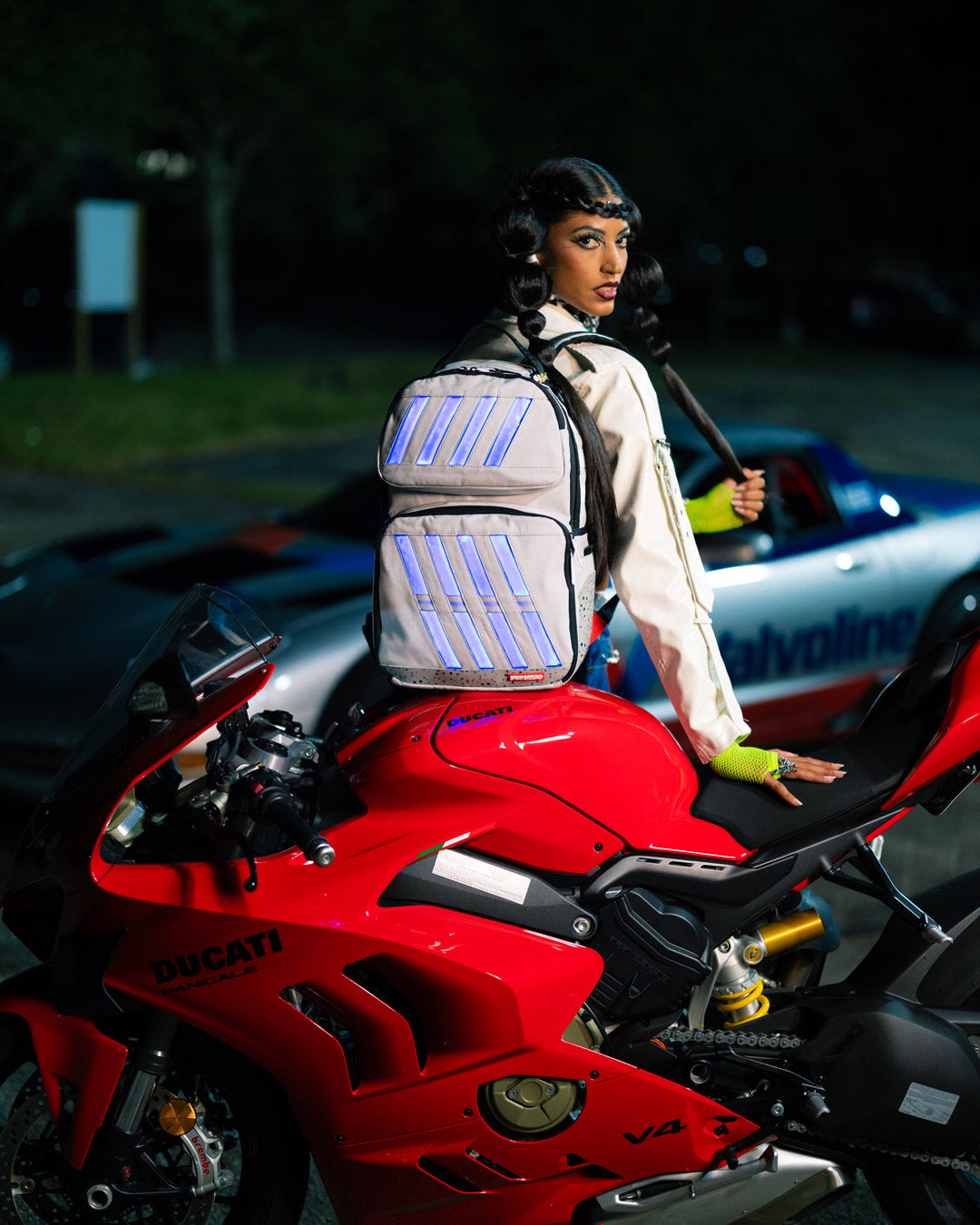 BAG TO THE FUTURE II ?C LED LIGHT-UP TROOPER BACKPACK - Image 14