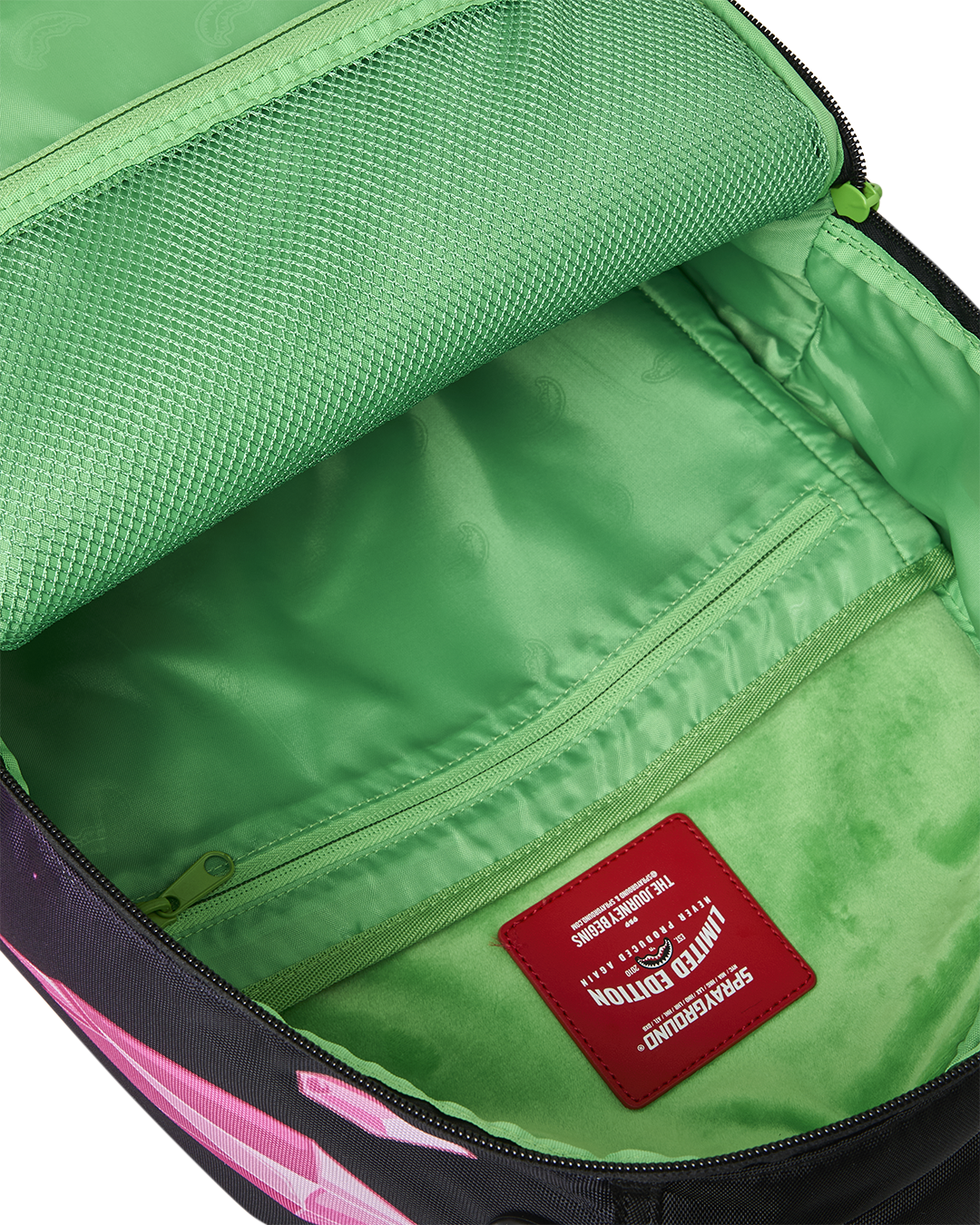 RICK AND MORTY - KALAXIAN CRYSTAL SHARK BACKPACK - Image 8