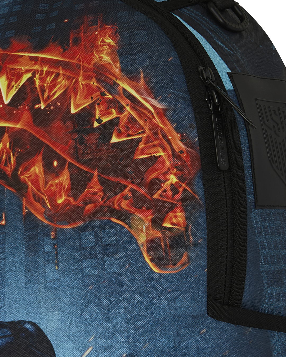 BATMAN BEGINS GOTHAN SHARK INFERNO BACKPACK - Image 6