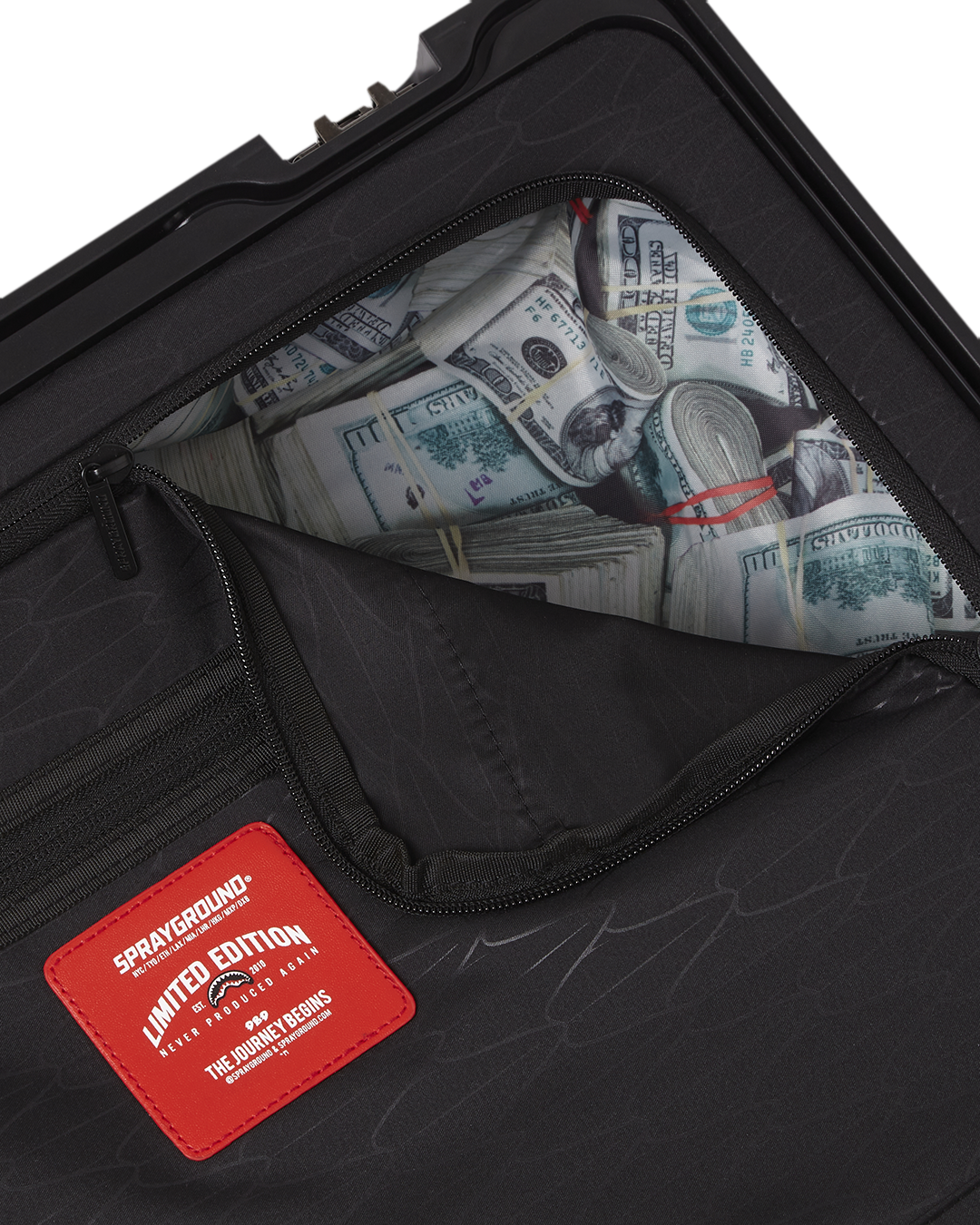 THE WILD ONE SHARKNAUTICS HARDSHELL CARRY-ON LUGGAGE - Image 15