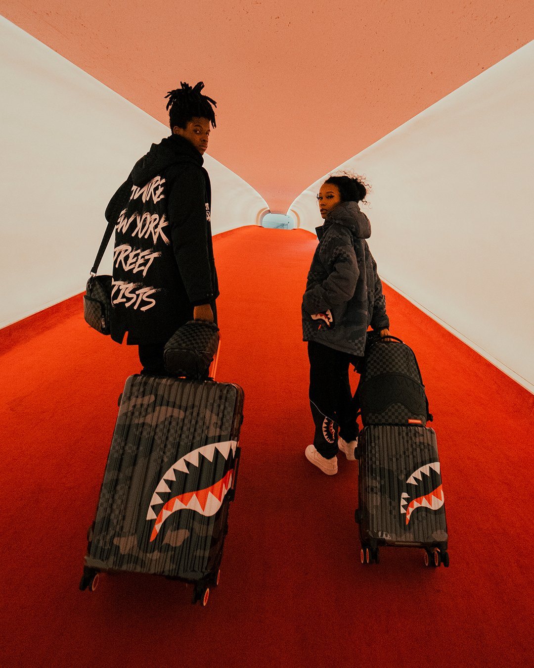 3AM SHARKNAUTICS 2 PC LUGGAGE SET - Image 6