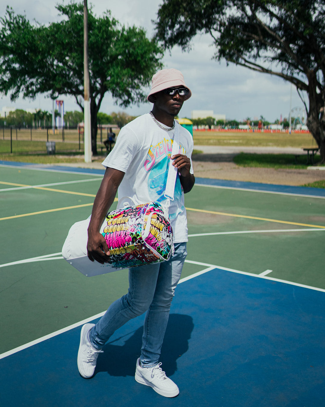 HALF GRAFF DUFFLE - Image 6