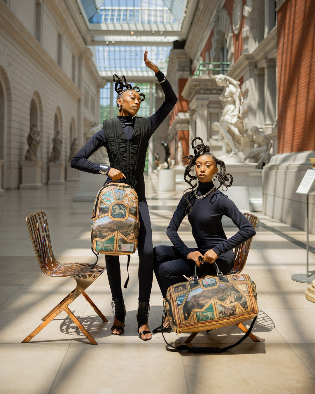 THE MET MASTERPIECES DUFFLE - Image 8
