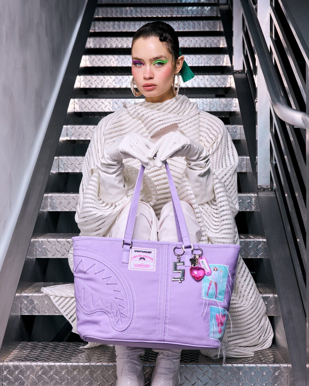PASSPORT TO PARADISE TOTE - Image 2