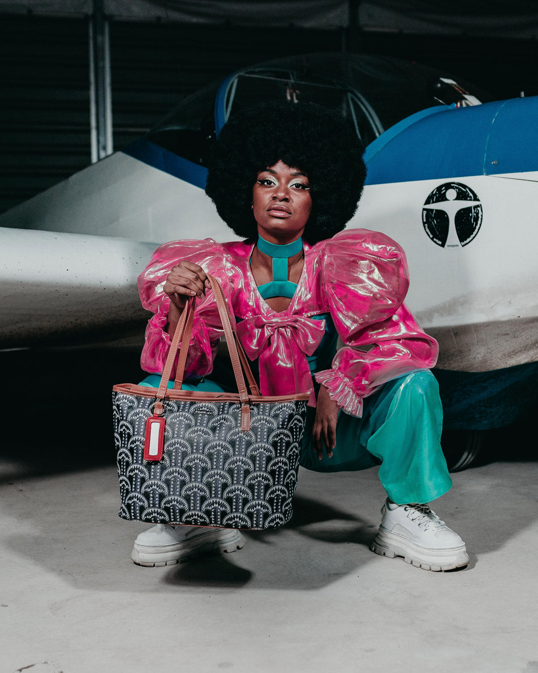 ILLUCHAINS TOTE - Image 11