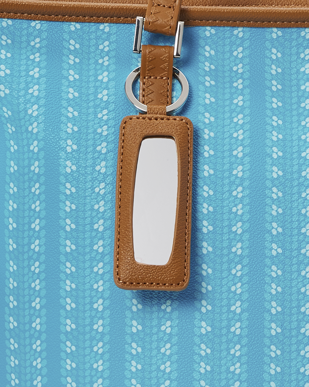 ILLUCHAINS TURQ TOTE - Image 9