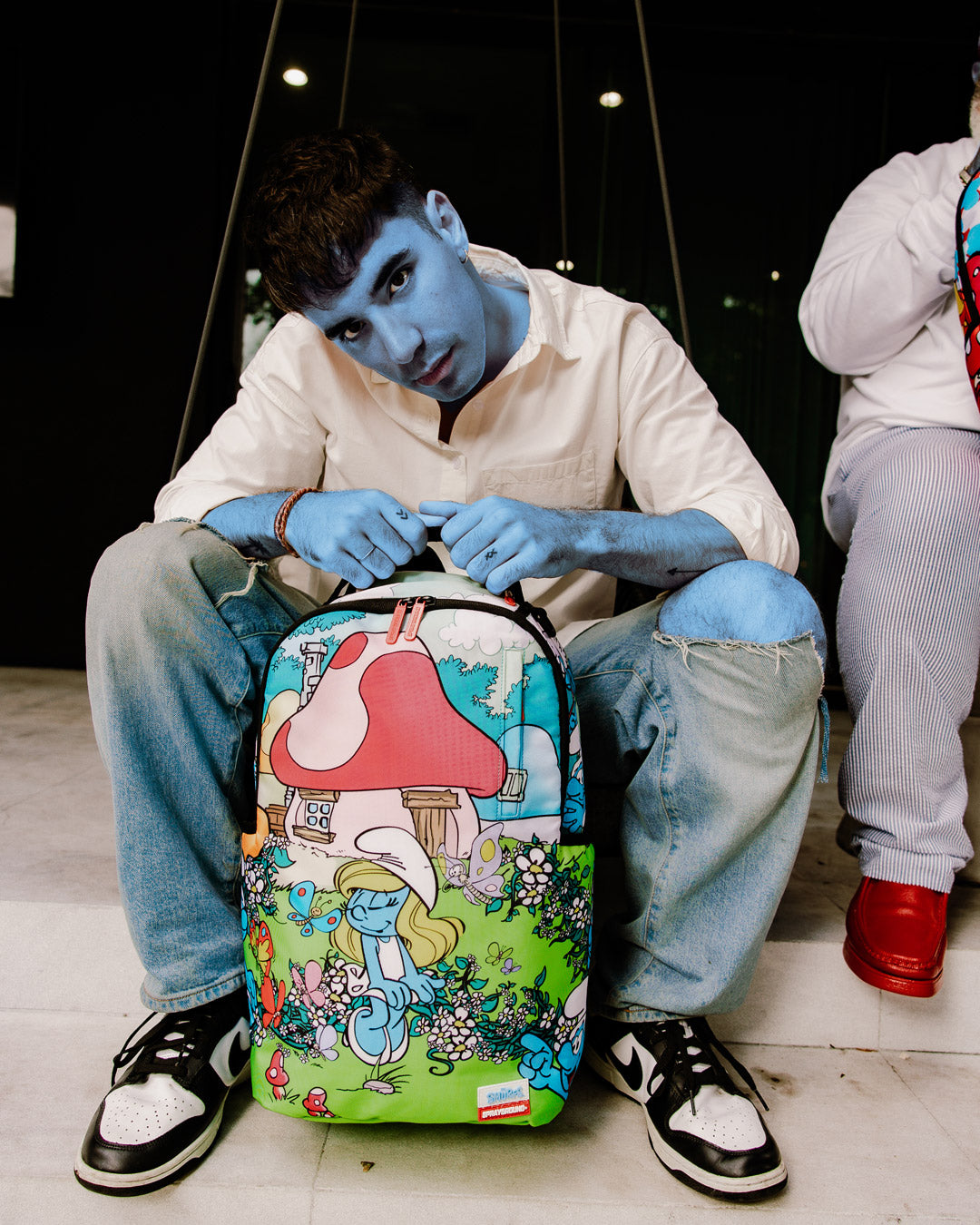 SMURFS IN THE GARDEN BACKPACK - Image 4