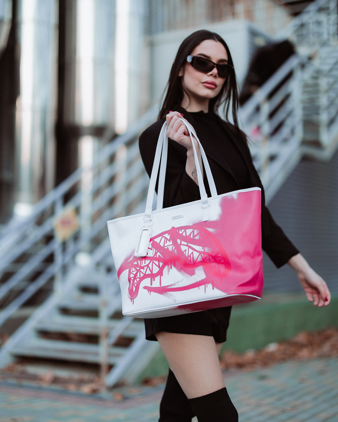 DESIGN STORM TOTE - Image 6