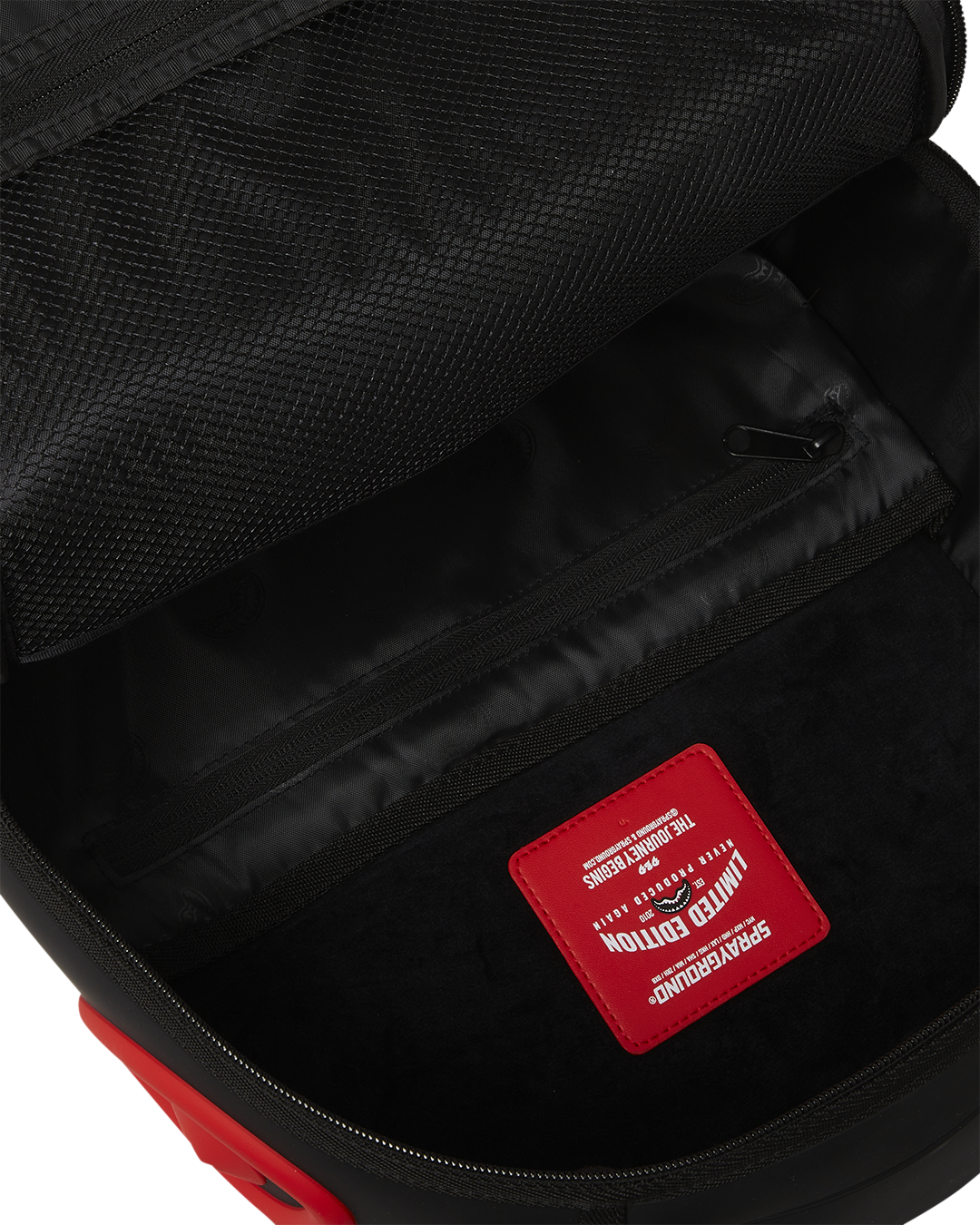 MADNESS SHARK DLXV BACKPACK - Image 11